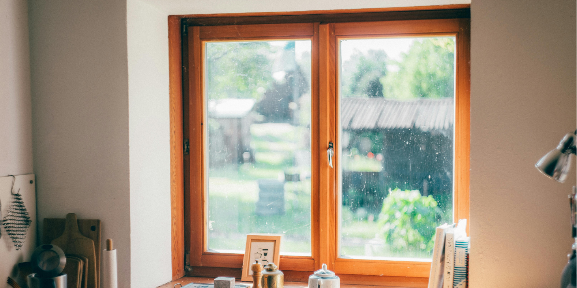 Infiltrations d'eau autour des fenêtres : les causes les plus fréquentes et comment les éviter
