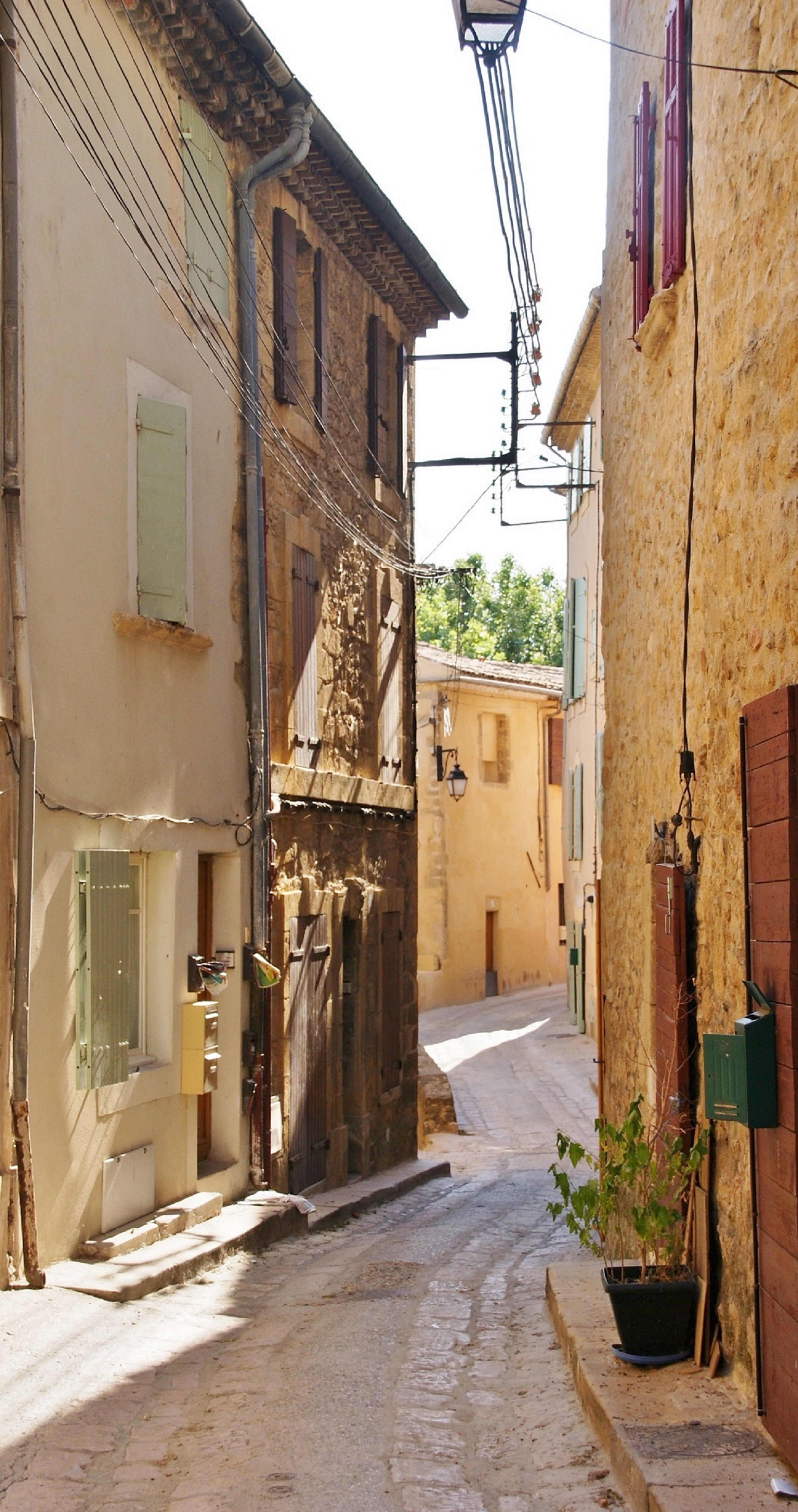Comment garder sa maison fraîche sans climatisation dans le Sud de la France ?